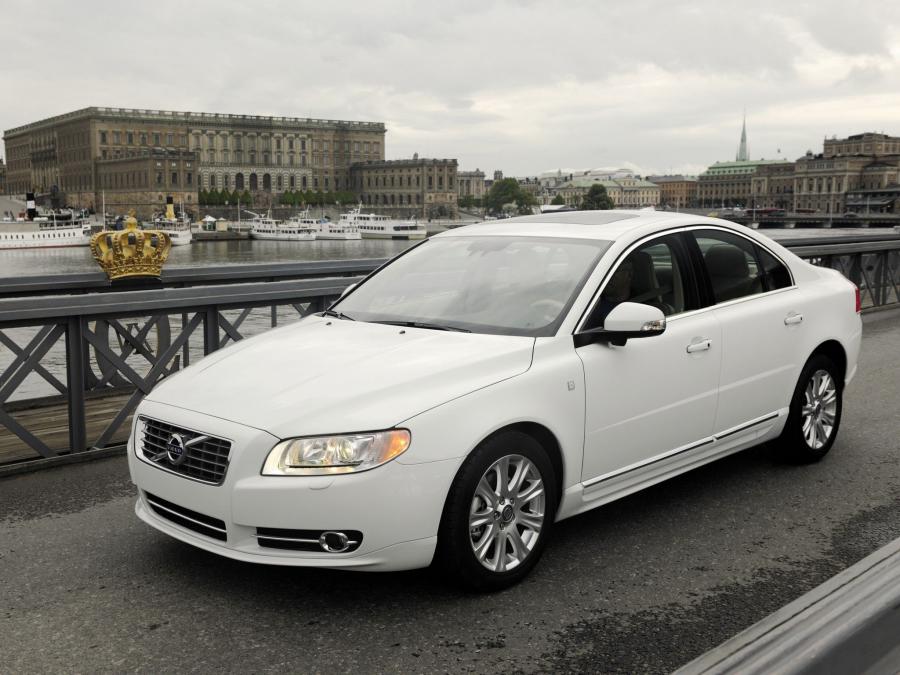  Volvo S80 2009 года  (US) (фото 3 из 3)